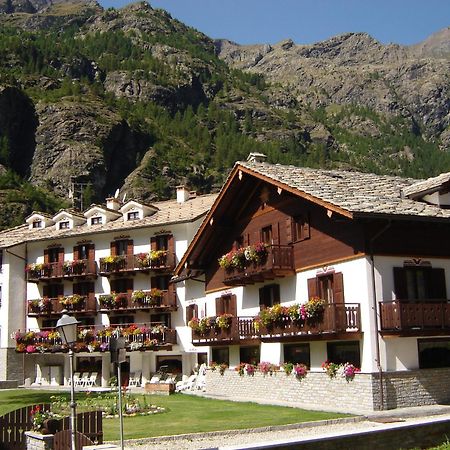 Hotel Jolanda Sport Gressoney-la-Trinité Buitenkant foto
