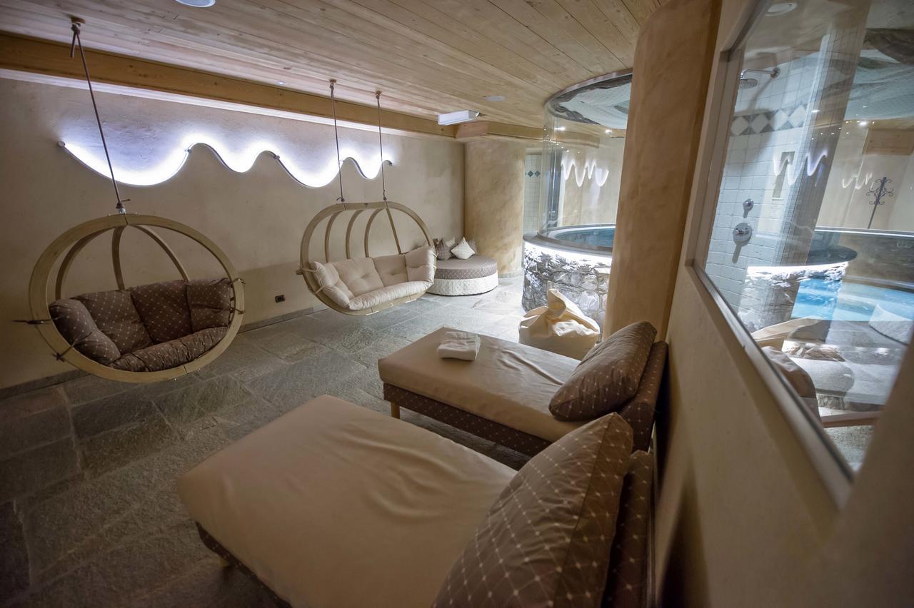 Hotel Jolanda Sport Gressoney-la-Trinité Buitenkant foto
