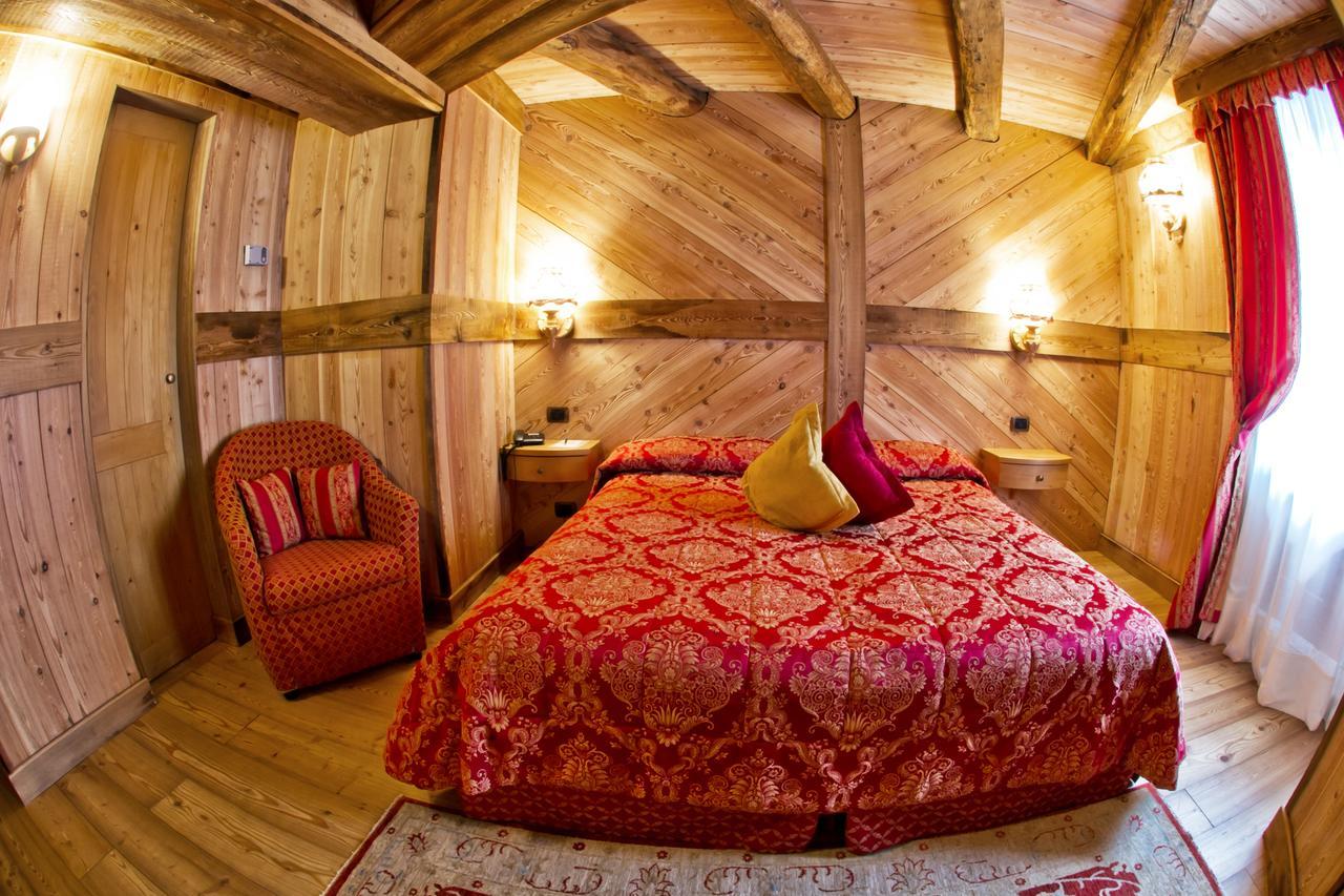 Hotel Jolanda Sport Gressoney-la-Trinité Buitenkant foto