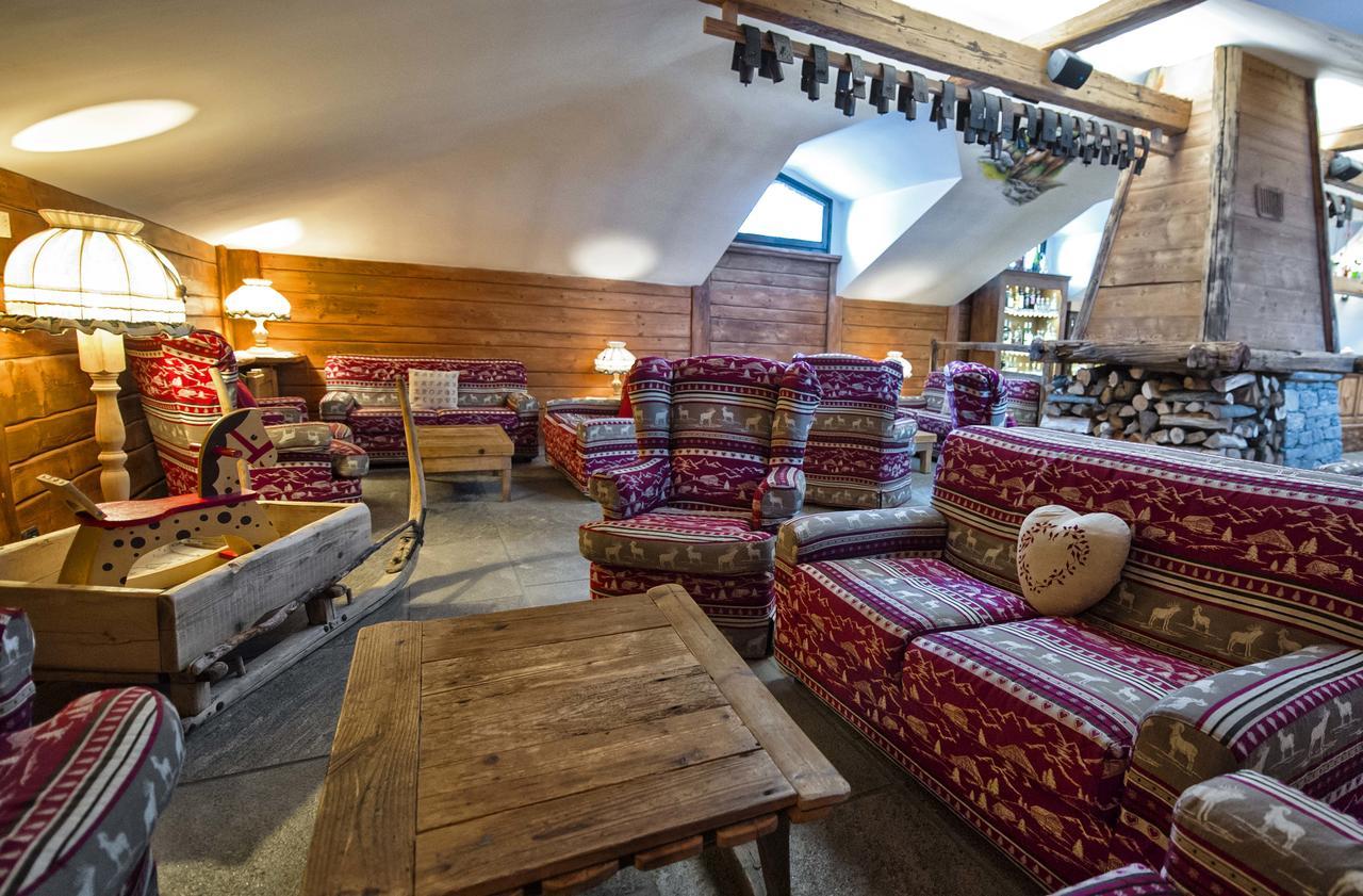 Hotel Jolanda Sport Gressoney-la-Trinité Buitenkant foto