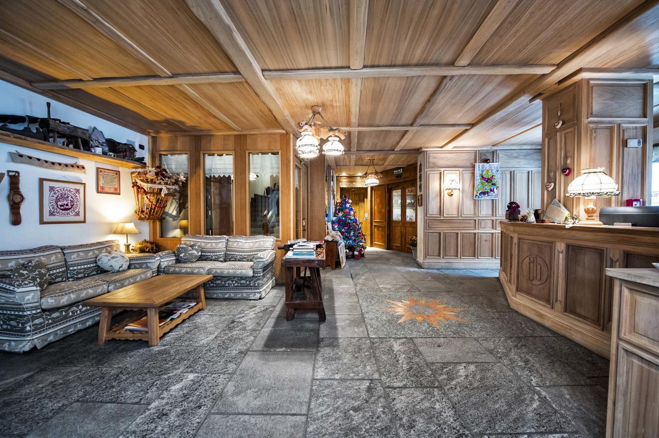 Hotel Jolanda Sport Gressoney-la-Trinité Buitenkant foto