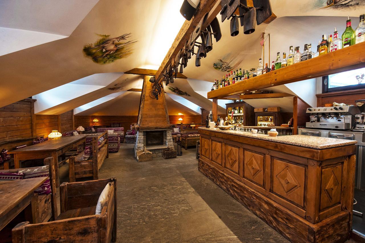 Hotel Jolanda Sport Gressoney-la-Trinité Buitenkant foto